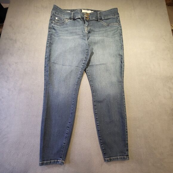 Torrid Womens 18 First At Fit Mid-Rise Slim Leg Jean Jeggings Stretch Denim - Picture 1 of 12